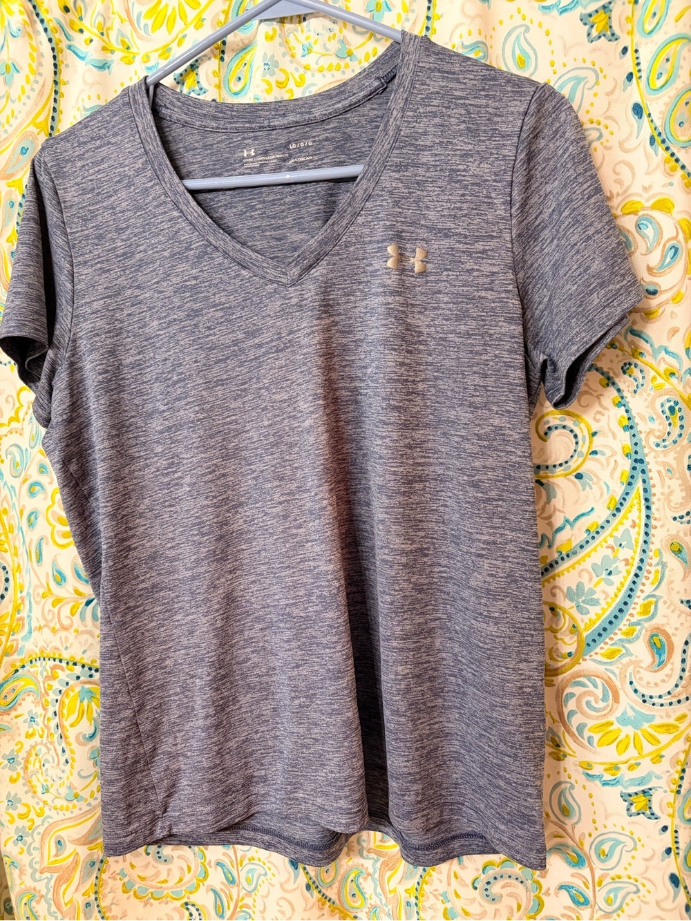 LG Heathered Gray V-Neck Short Sleeve Tee